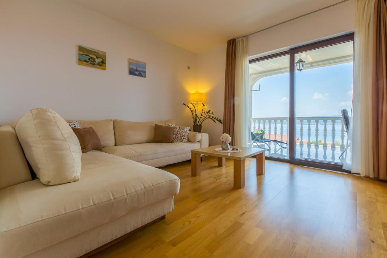 Amila Apartment Crikvenica Exterior photo