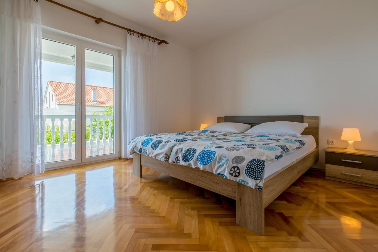 Amila Apartment Crikvenica Exterior photo